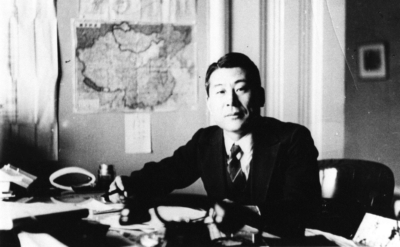 Chiune Sugihara: The Japanese Schindler who Defied Convention image
